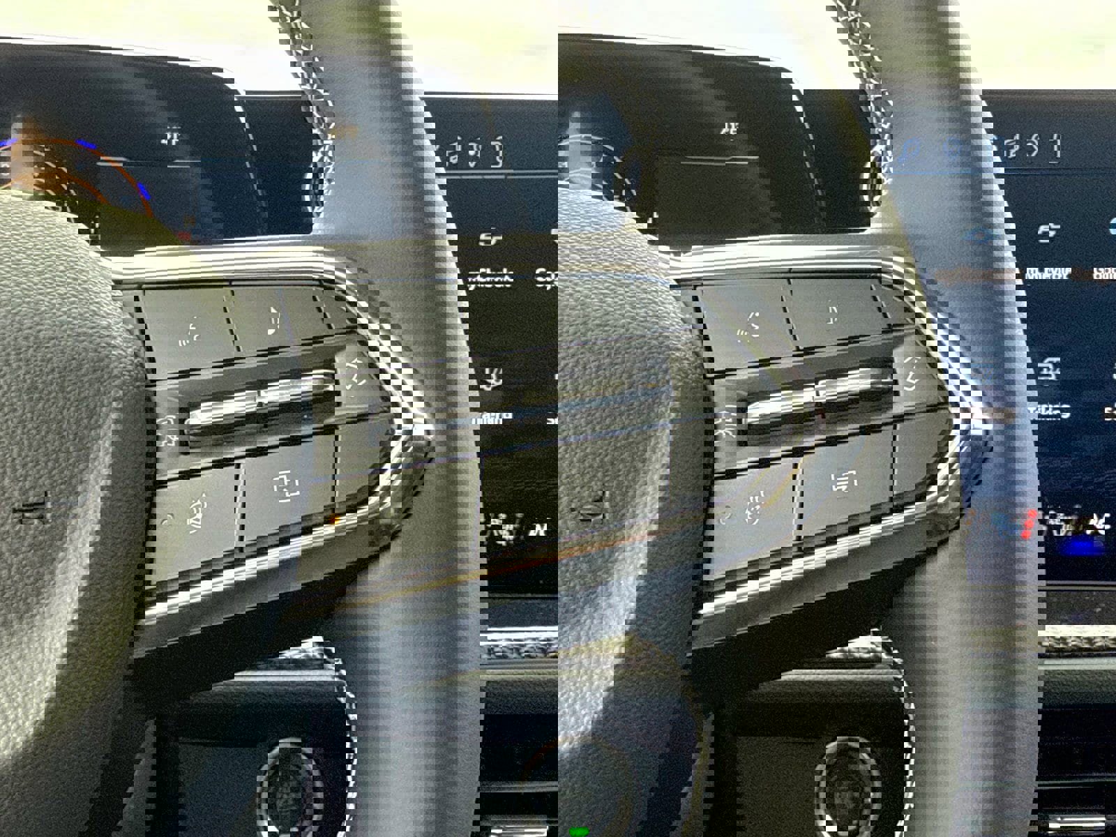 New 2026 Chevrolet Traverse High Country w/ LPO, Floor Liner Package AWD/4WD image 86