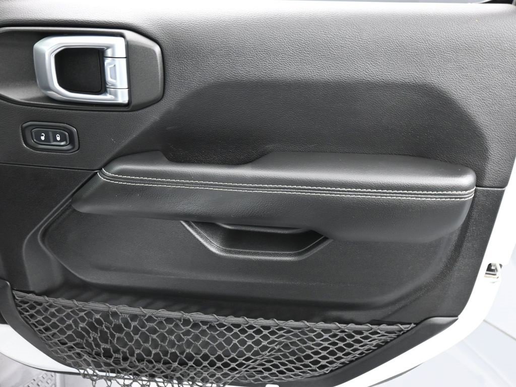 Certified 2021 Jeep Gladiator Overland w/ Popular Equipment Package image 15