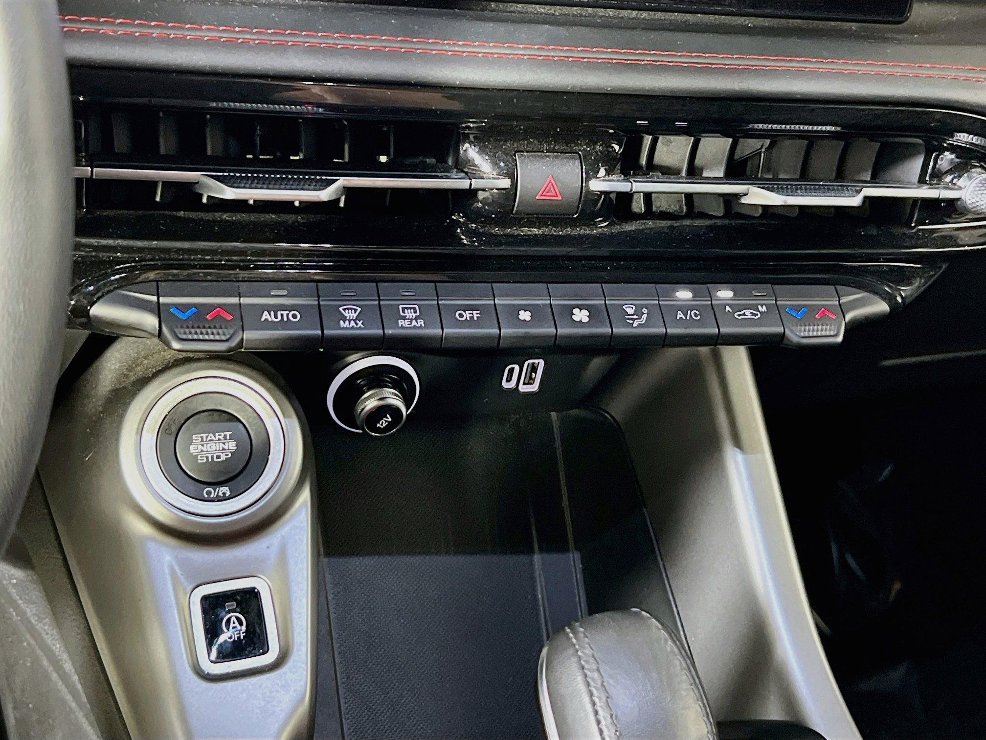 Used 2023 Dodge Hornet GT w/ GT Blacktop Package AWD/4WD image 15