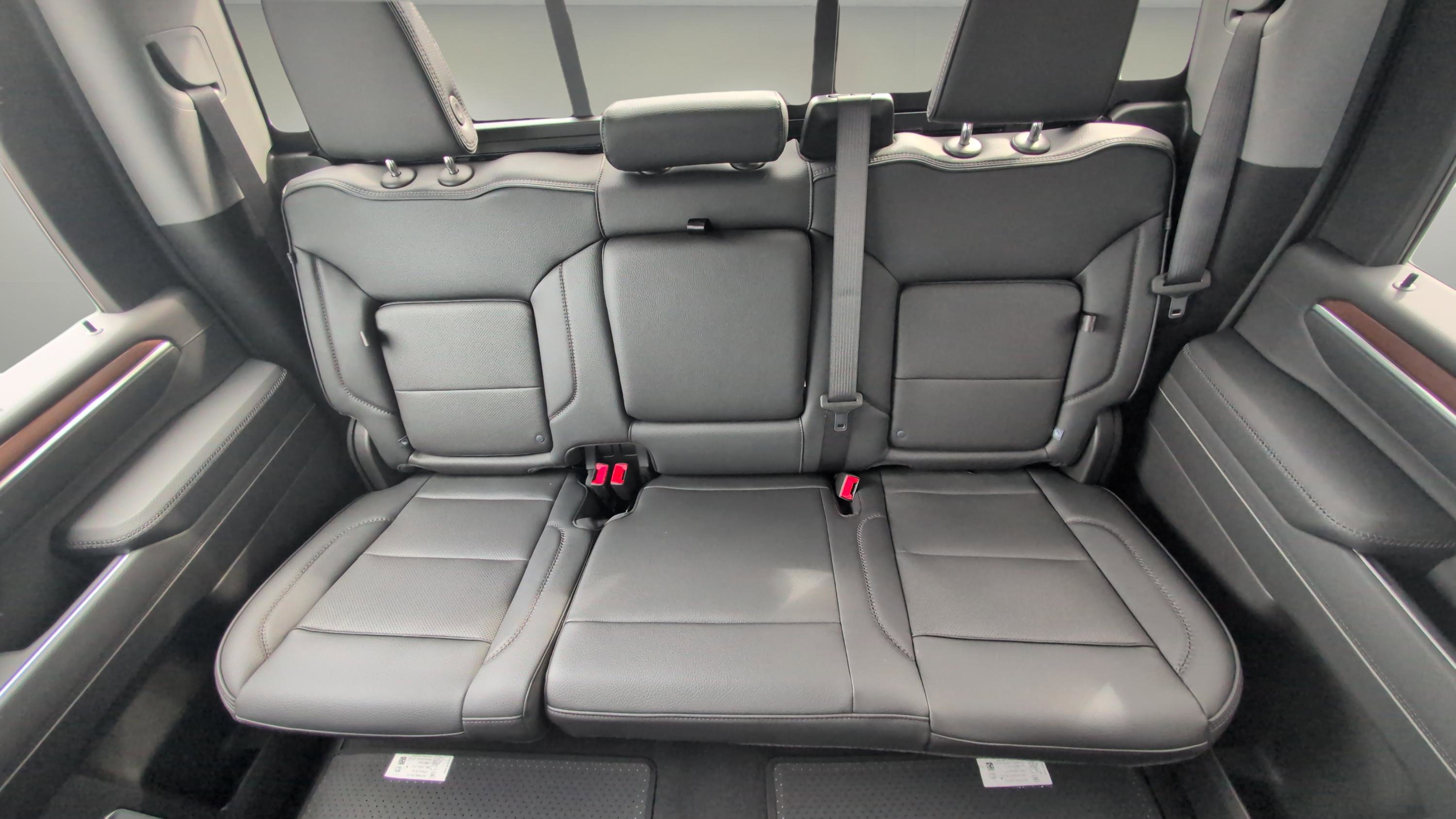 New 2026 GMC Sierra 3500 Denali w/ Technology Package image 14