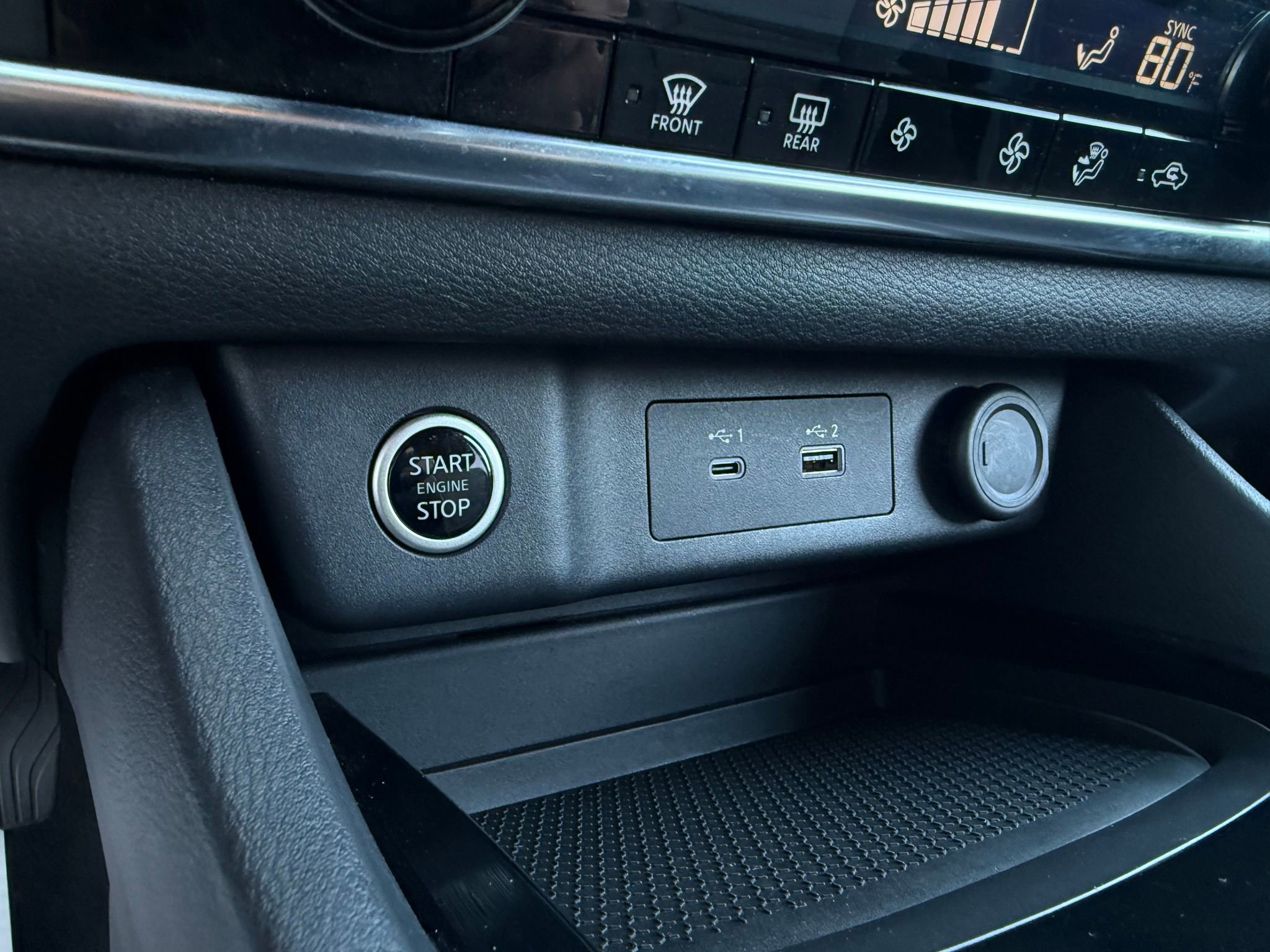 Used 2023 Nissan Rogue SV image 44