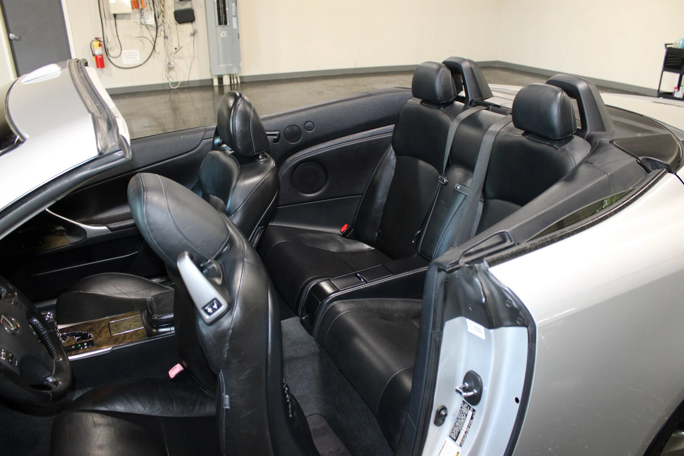Used 2010 Lexus IS 350C w/ Luxury Pkg RWD image 41