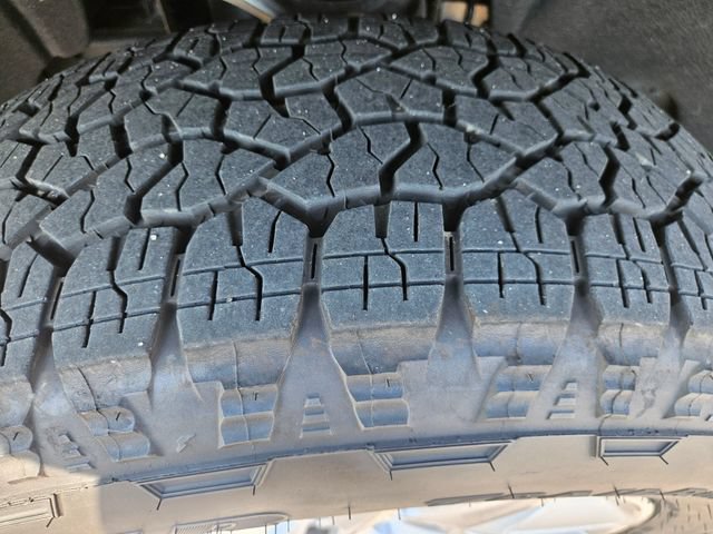 Used 2025 Chevrolet Silverado 1500 Custom AWD/4WD image 28
