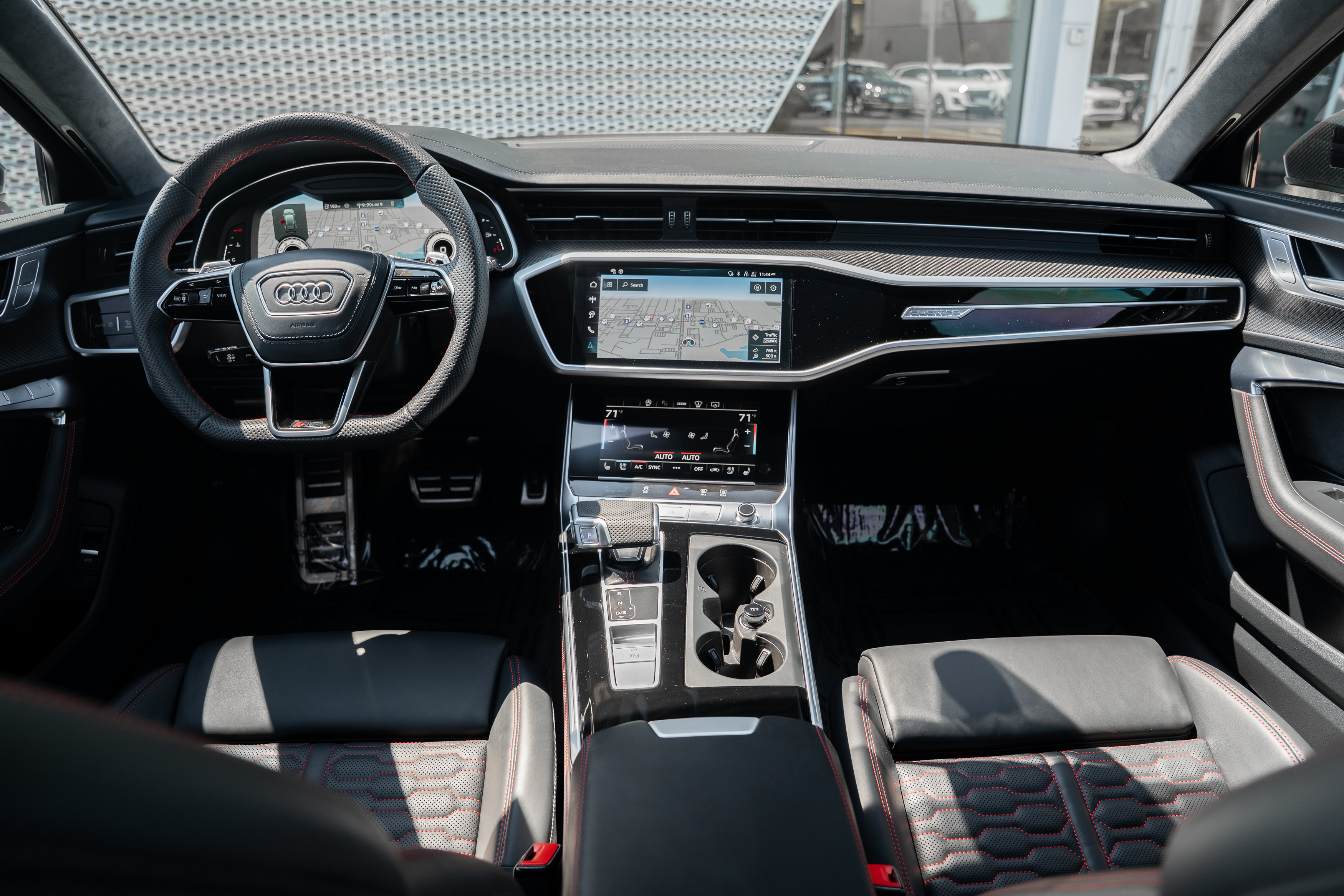 Certified 2025 Audi RS 6 performance AWD/4WD image 8