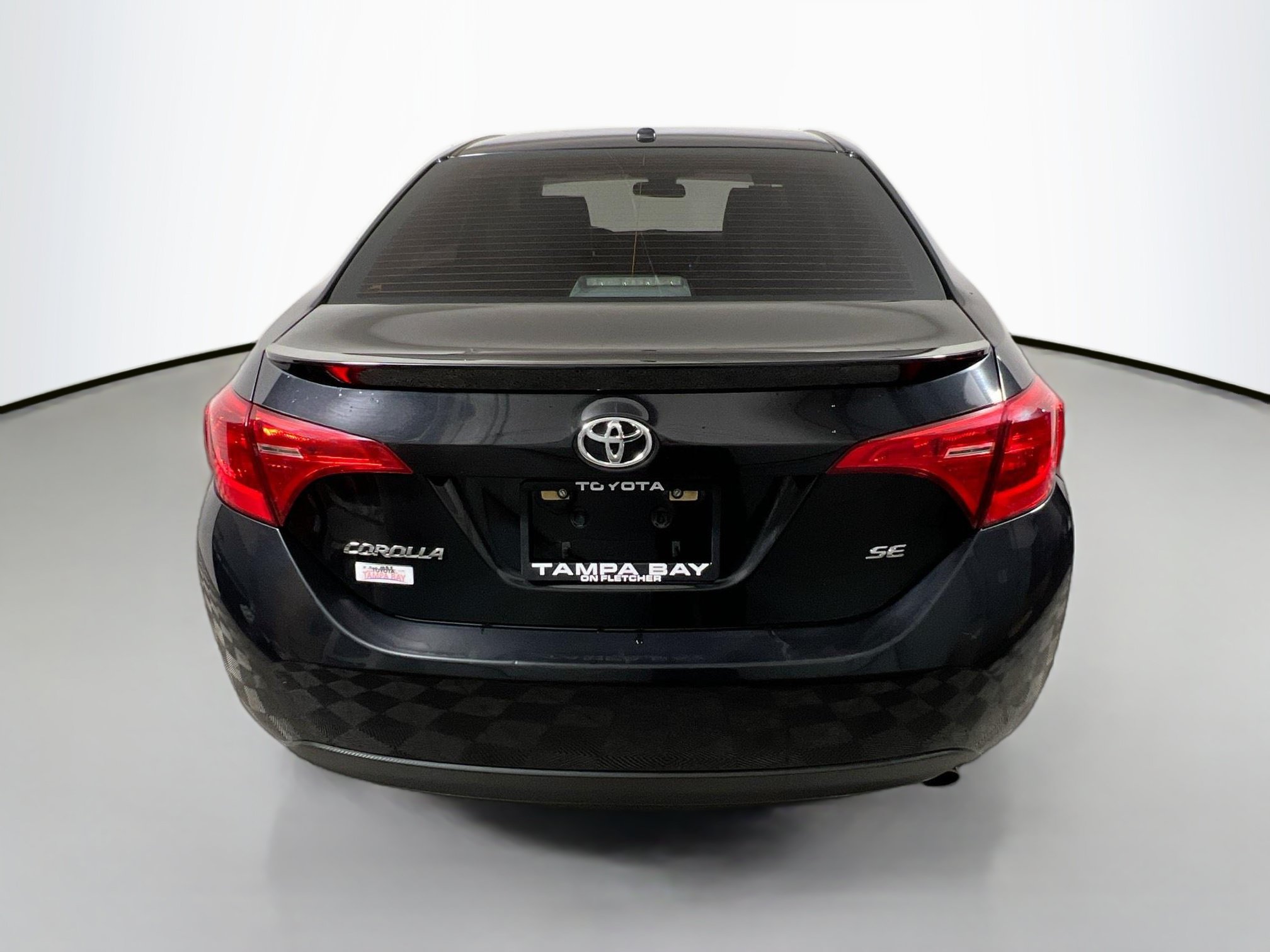 Used 2019 Toyota Corolla SE w/ SE Premium Package FWD image 6