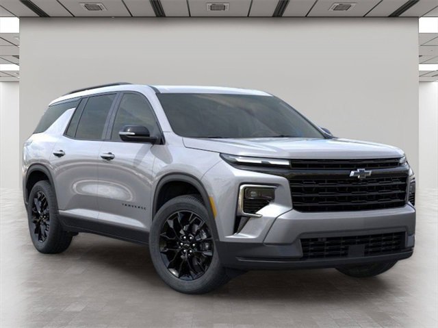 New 2026 Chevrolet Traverse LT image 1