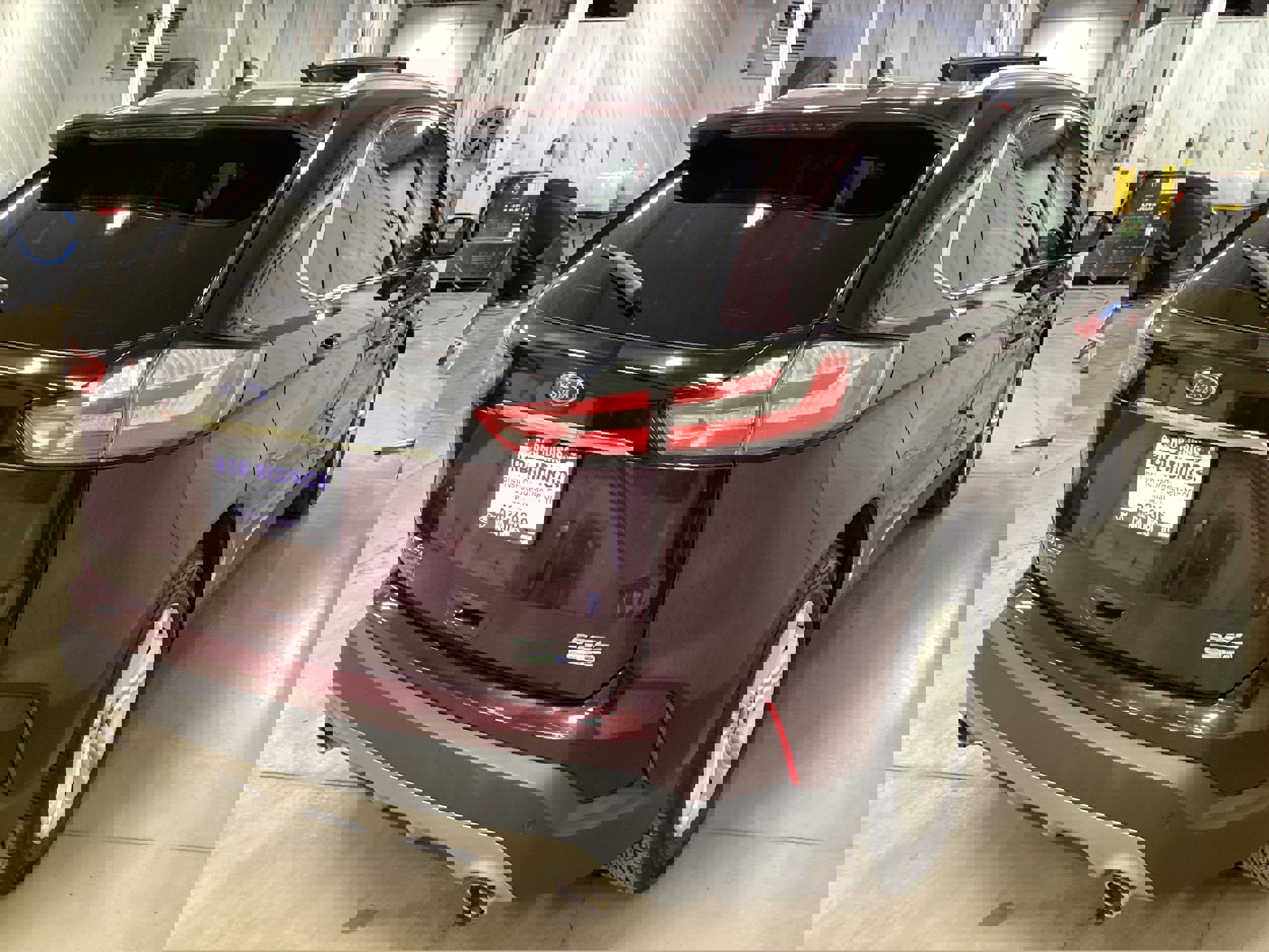 Used 2020 Ford Edge SEL w/ Convenience Package image 7