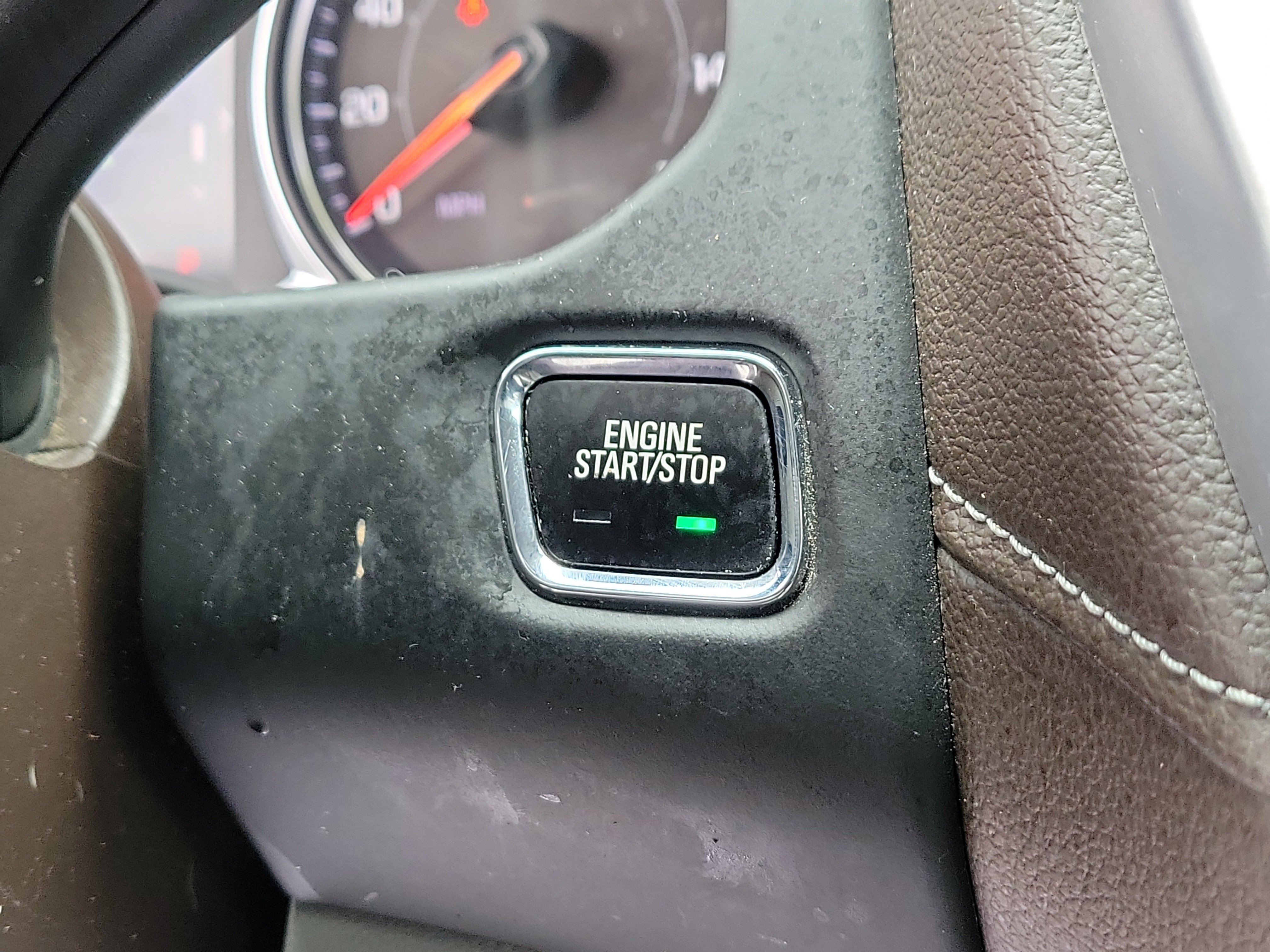 Used 2020 GMC Acadia SLE image 29