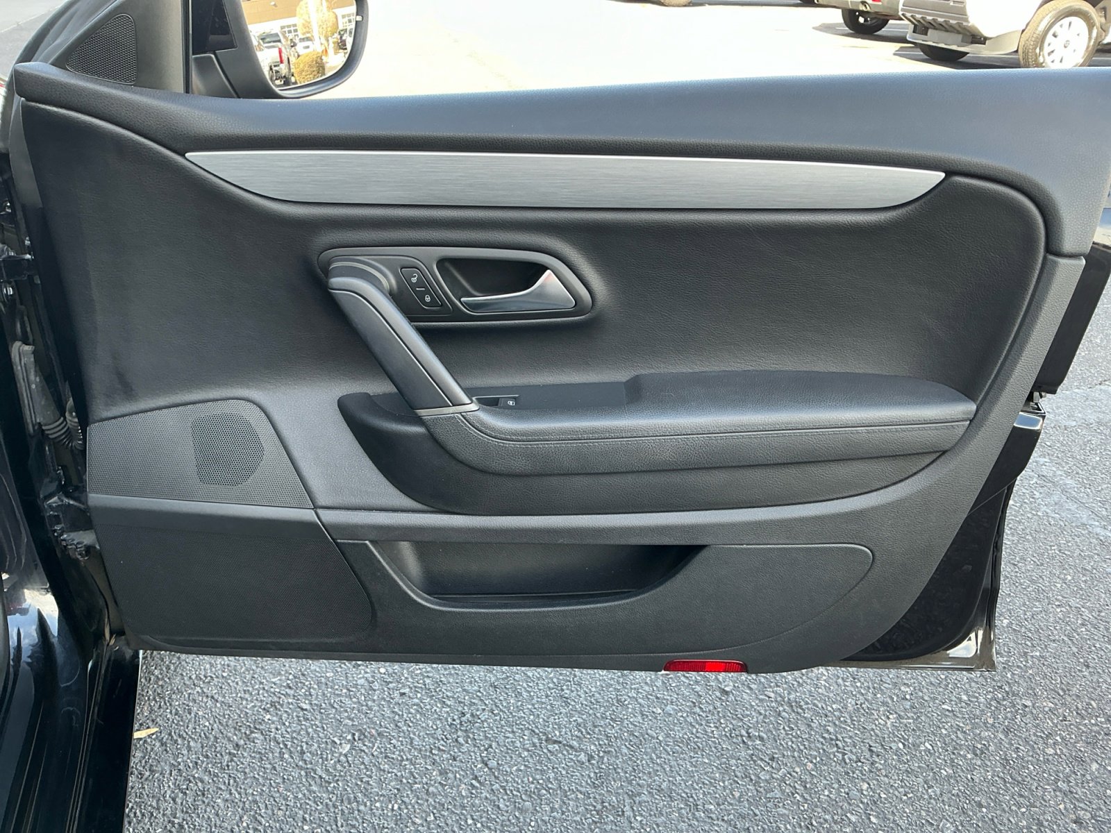 Used 2013 Volkswagen CC Sport image 16