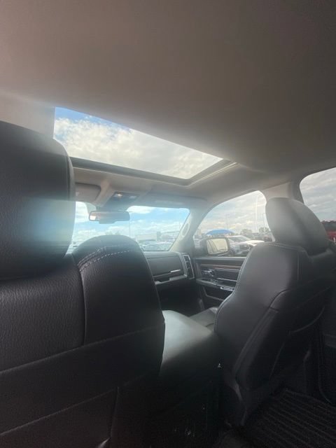 Used 2016 RAM 1500 Laramie w/ Convenience Group AWD/4WD image 7