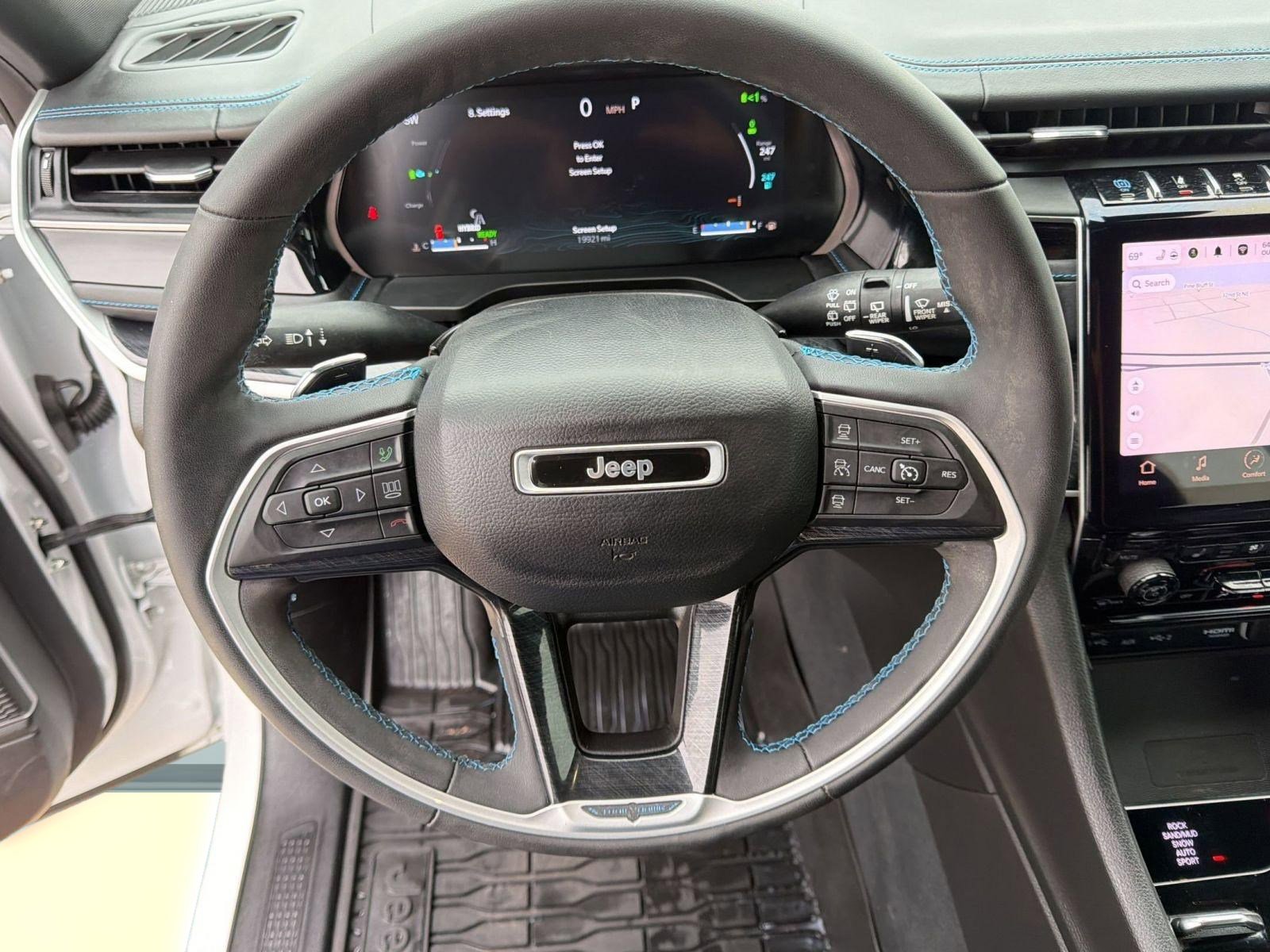 Used 2022 Jeep Grand Cherokee Trailhawk w/ Advanced Protech Group II image 15