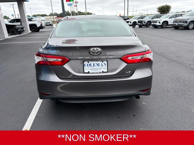 Used 2018 Toyota Camry LE FWD image 22
