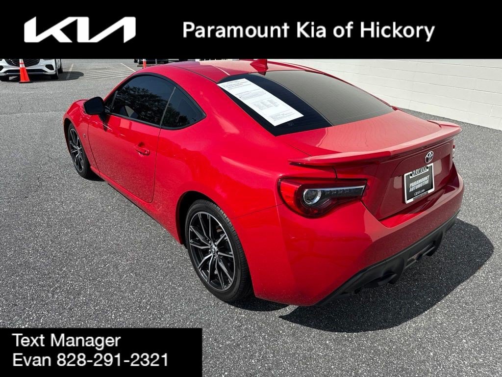 Used 2017 Toyota 86 RWD image 4