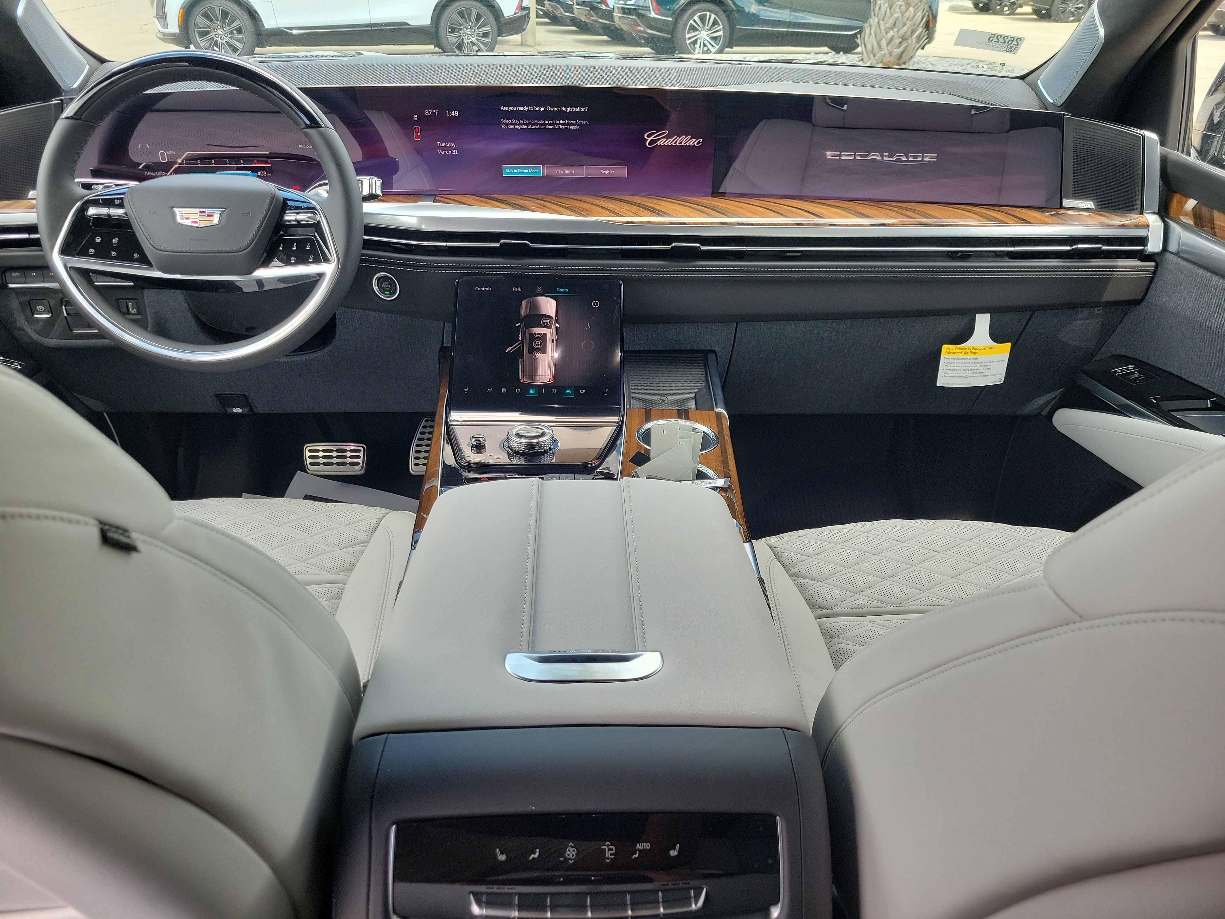 New 2026 Cadillac Escalade ESV Platinum Sport w/ LPO, ONYX Package image 12