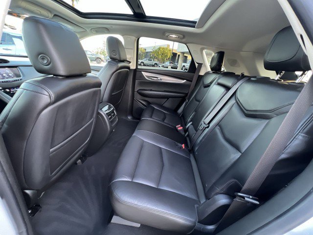 Used 2017 Cadillac XT5 Luxury w/ Driver Awareness Package image 25