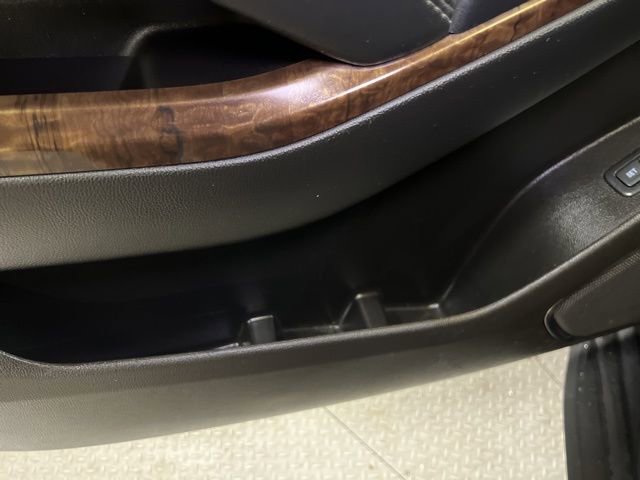 Used 2018 Chevrolet Suburban LT image 48