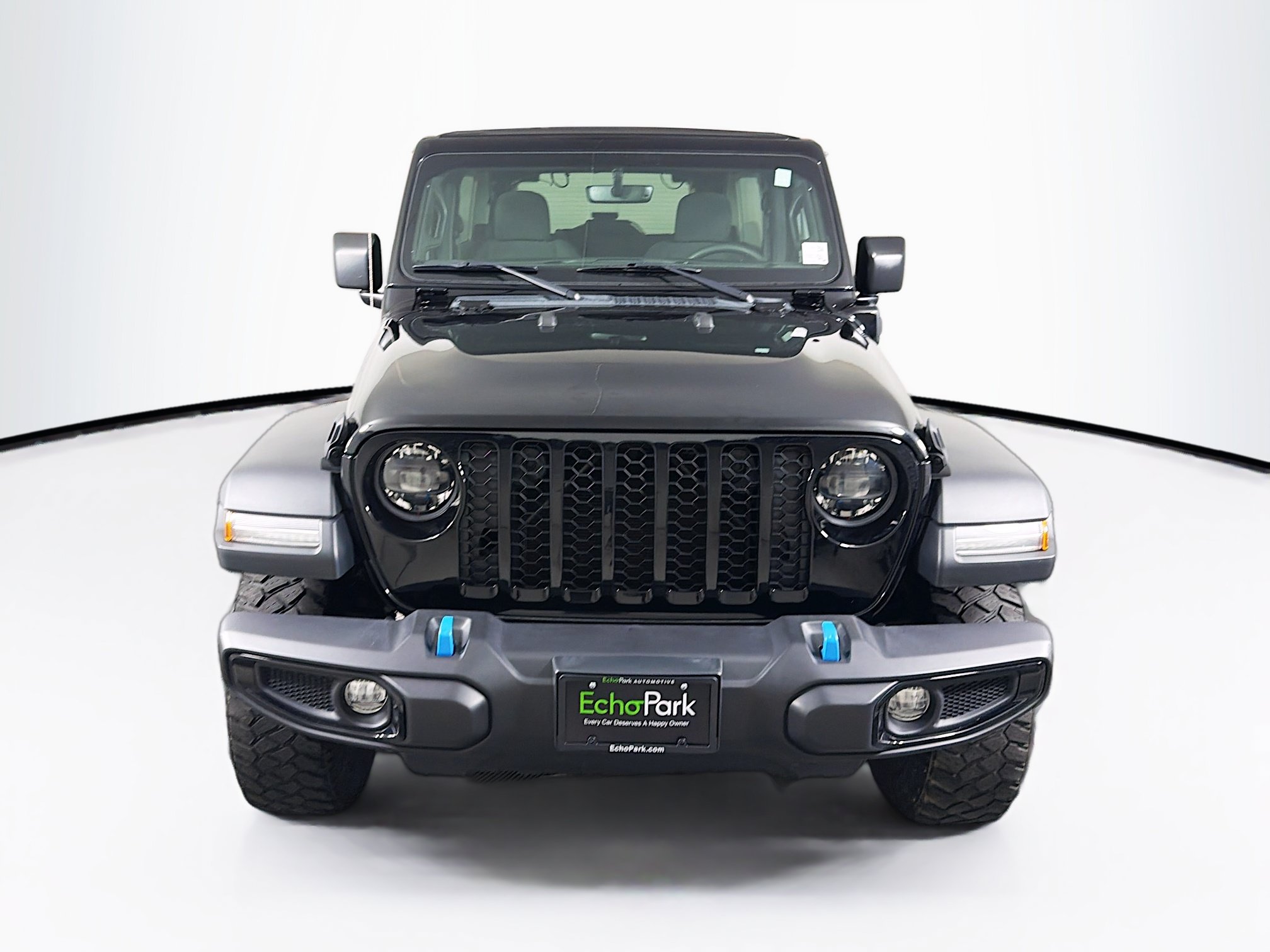 Used 2023 Jeep Wrangler Unlimited w/ Sun & Screen Package AWD/4WD image 2