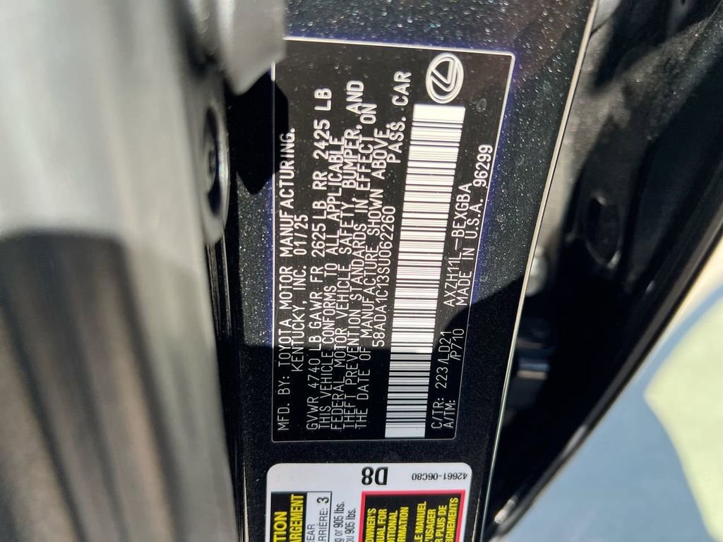 Certified 2025 Lexus ES 300h w/ Premium Package image 22