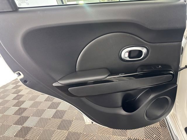 Used 2016 Kia Soul + w/ Soulful Package image 21