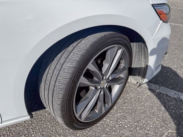 Used 2024 Chevrolet Malibu LT image 11