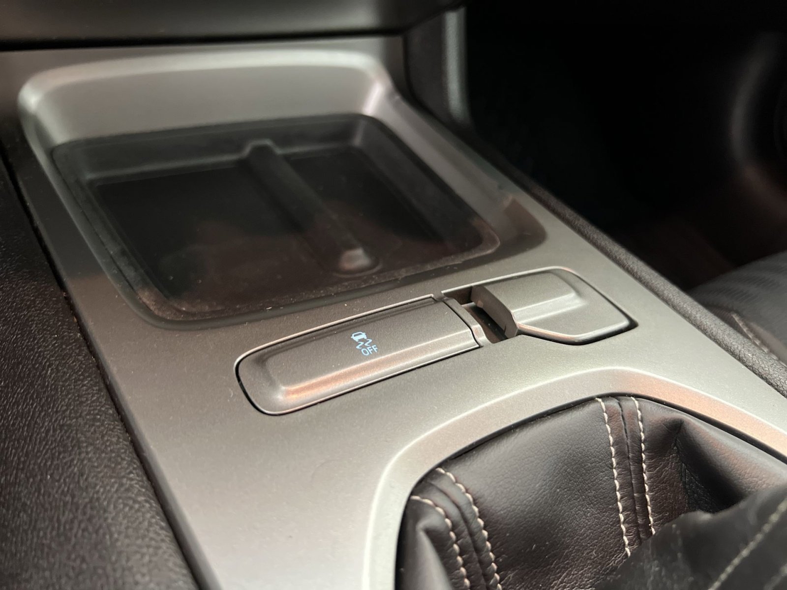 Used 2011 Chevrolet Camaro LS image 30