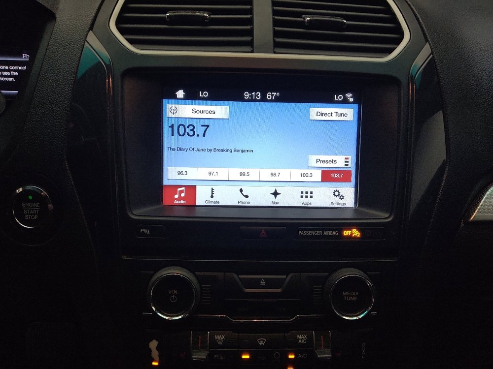 Used 2017 Ford Explorer XLT w/ Equipment Group 202A image 25