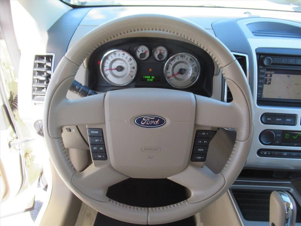 Used 2007 Ford Edge SEL image 16