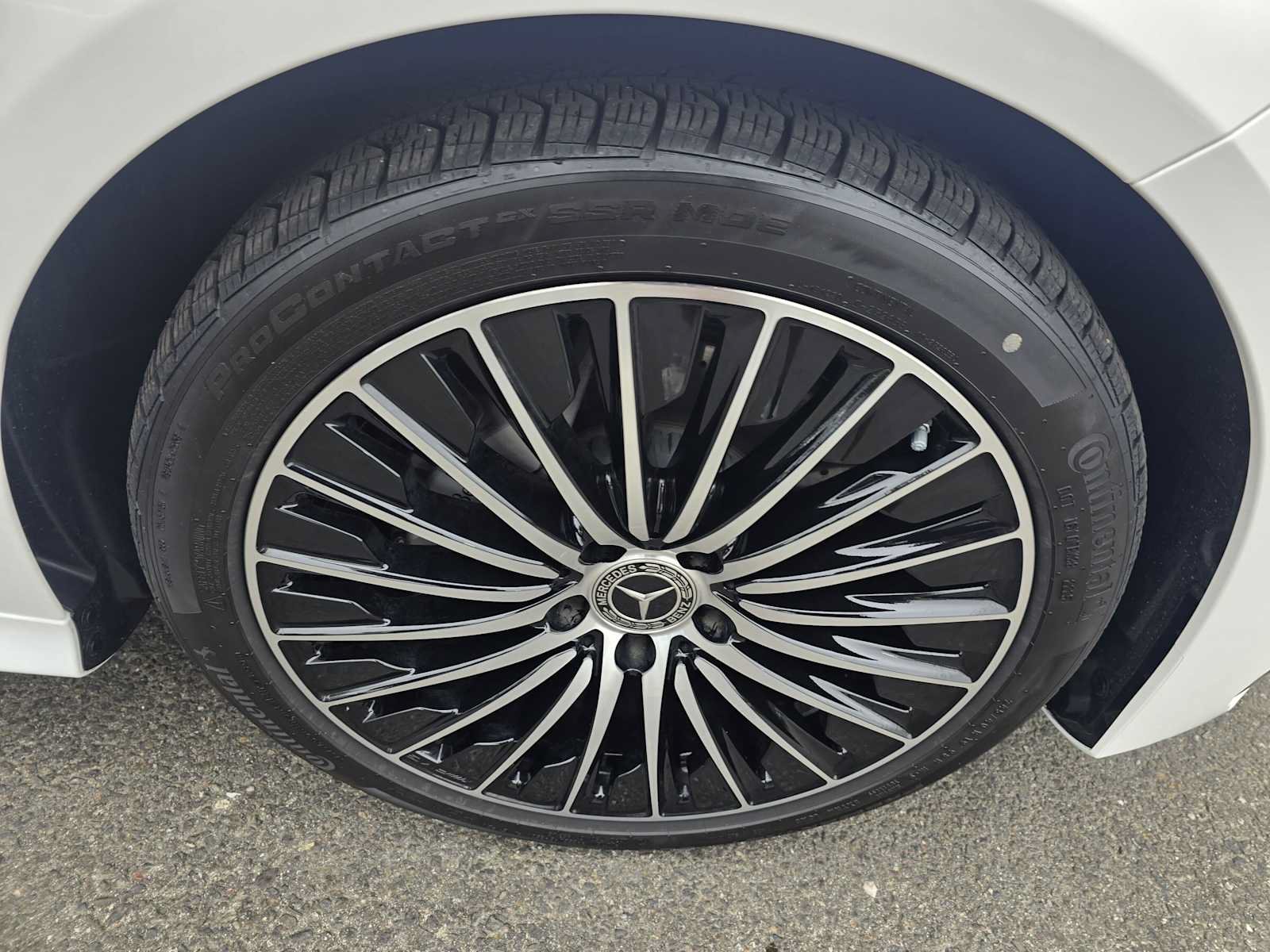 Used 2026 Mercedes-Benz CLE 300 4MATIC Coupe image 9