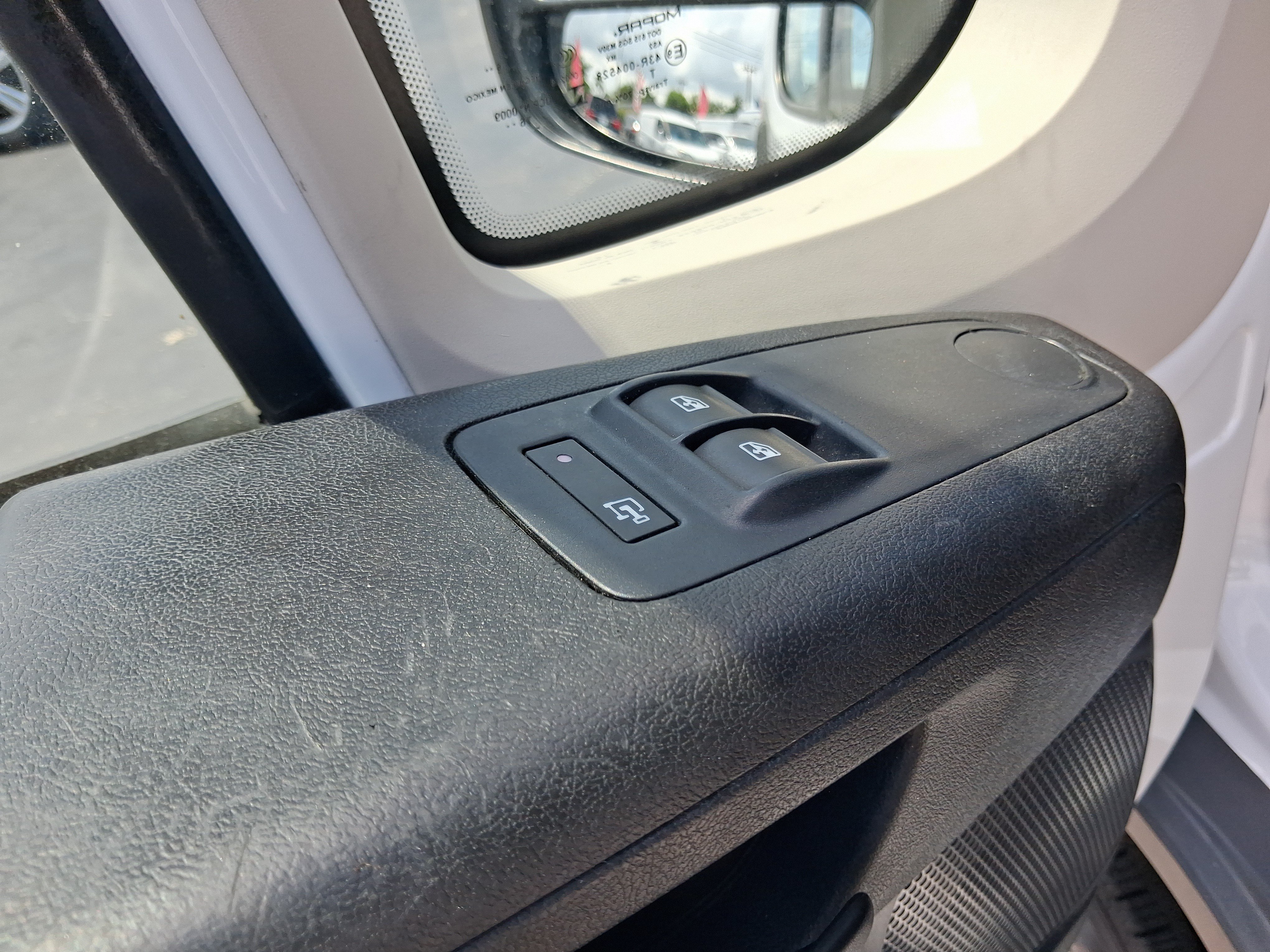 Used 2017 RAM ProMaster 2500 FWD image 17