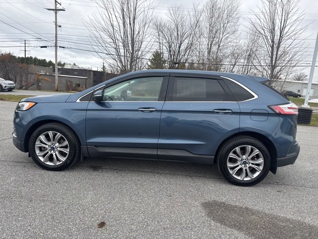 Used 2019 Ford Edge Titanium w/ Equipment Group 301A image 3