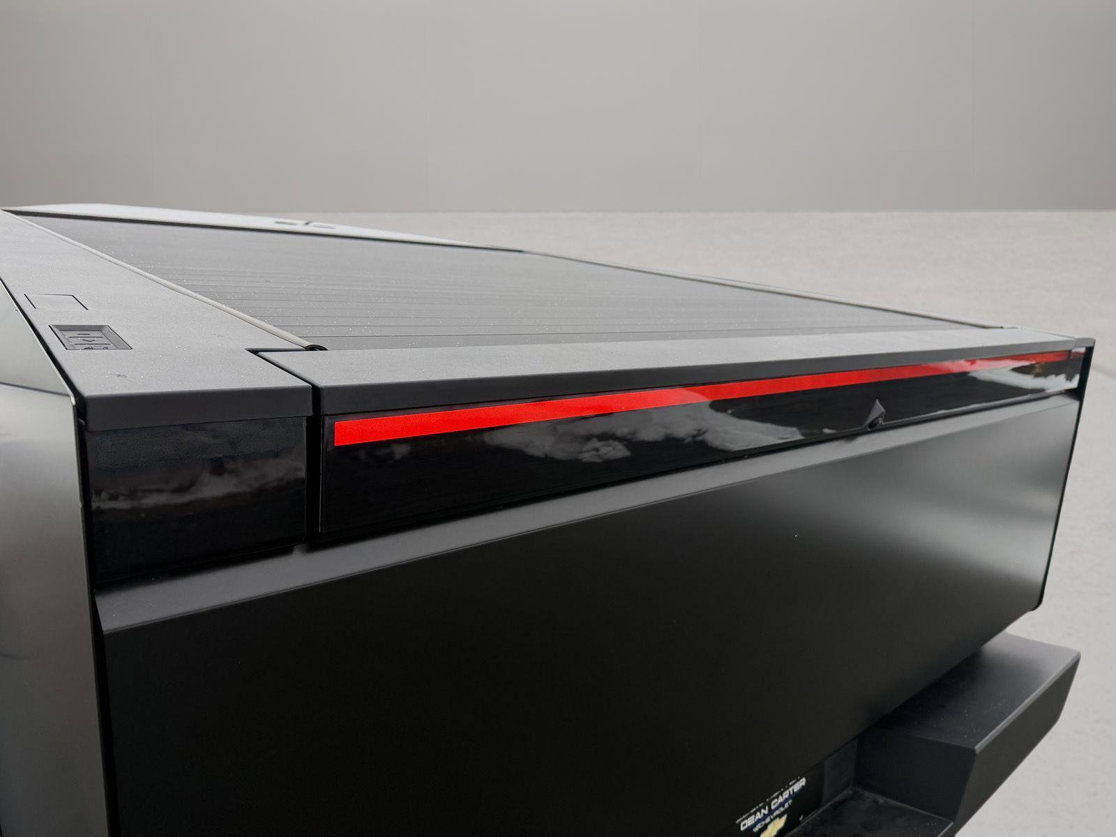 Used 2024 Tesla Cybertruck AWD Crew Cab image 15