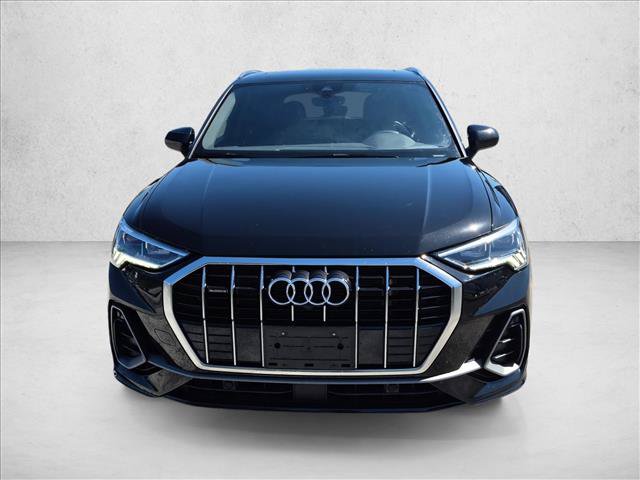 Used 2023 Audi Q3 2.0T Premium Plus w/ Premium Plus Package AWD/4WD image 2