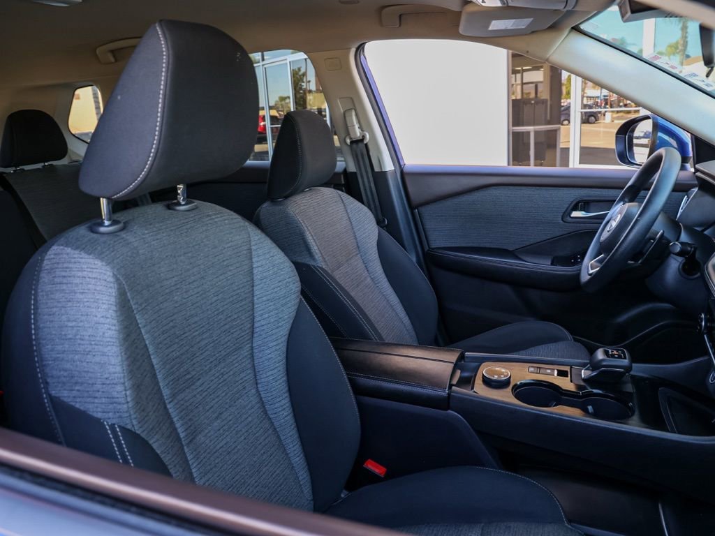 Used 2023 Nissan Rogue SV image 21