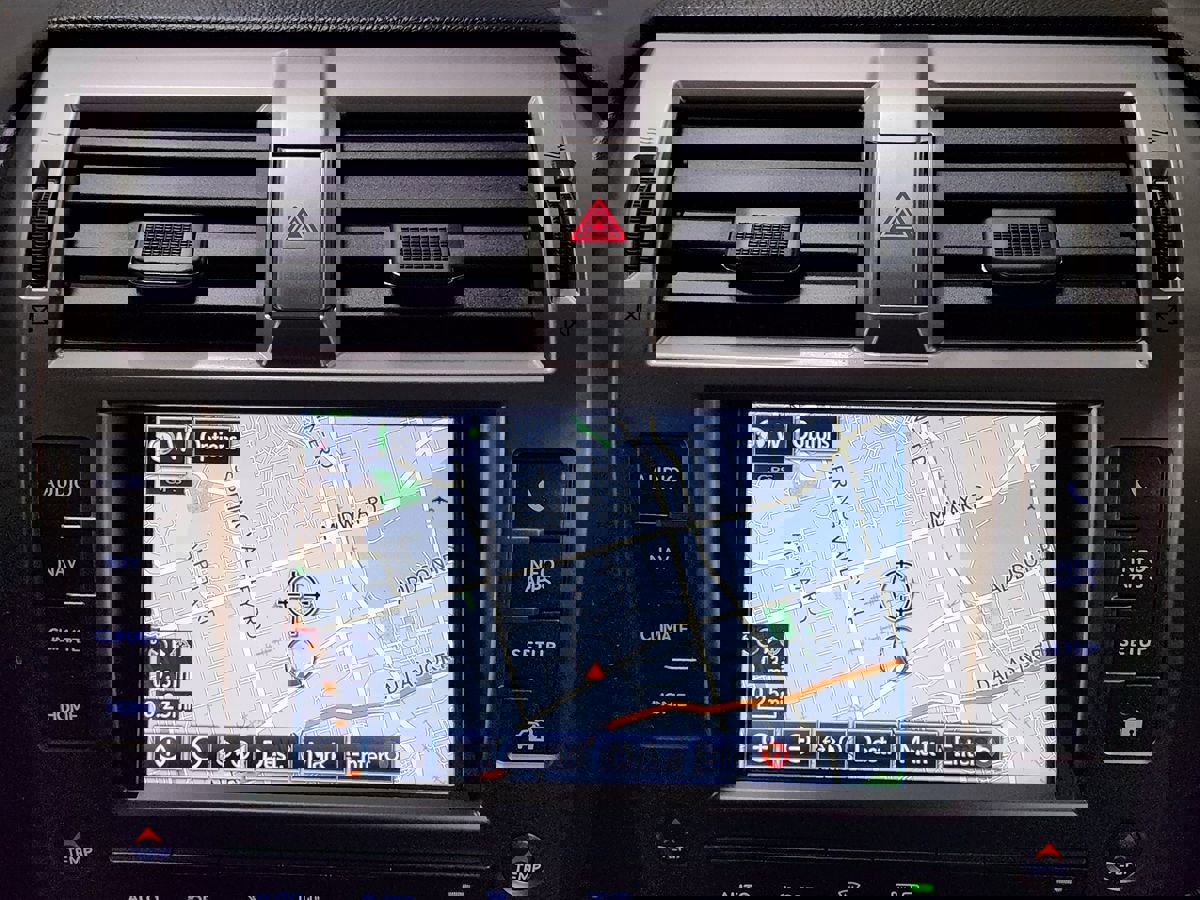 Used 2017 Lexus GX 460 Luxury w/ Preferred Accessory Package image 34