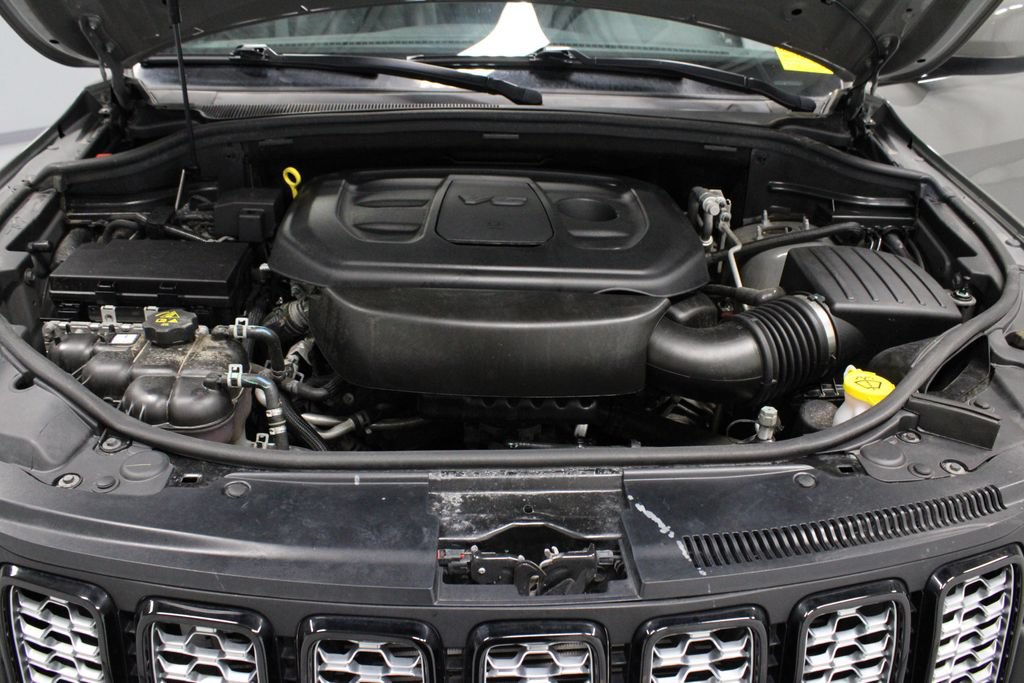 Used 2021 Jeep Grand Cherokee Laredo X AWD/4WD image 14