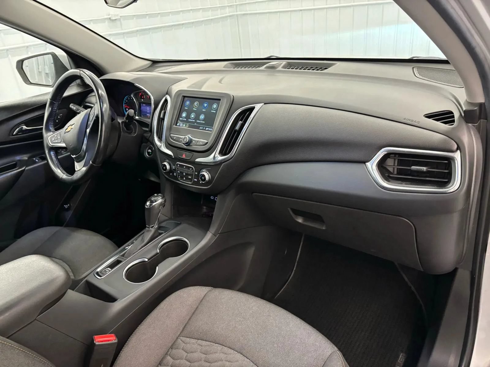 Used 2019 Chevrolet Equinox LT FWD image 16