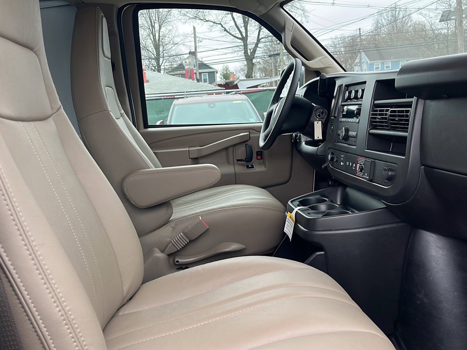 New 2025 Chevrolet Express 2500 RWD image 8