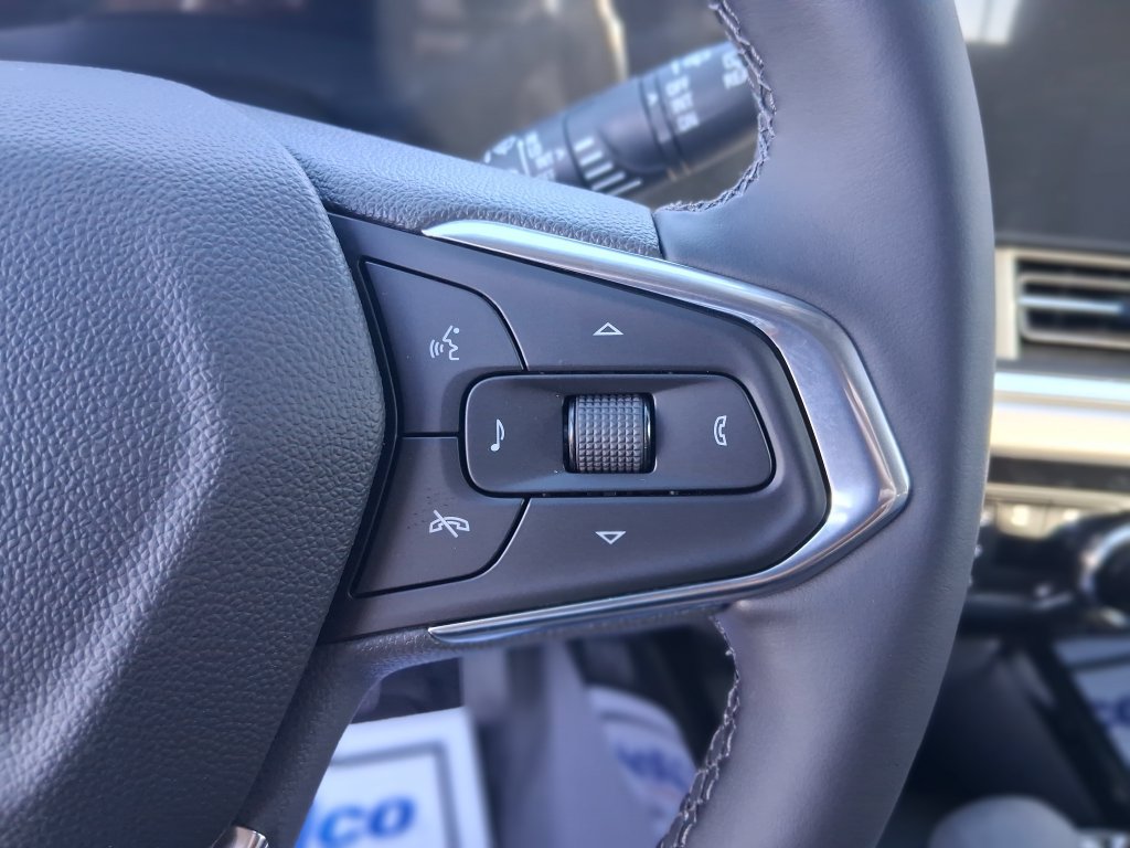 New 2026 Chevrolet Trax LT w/ Driver Confidence Package FWD image 27