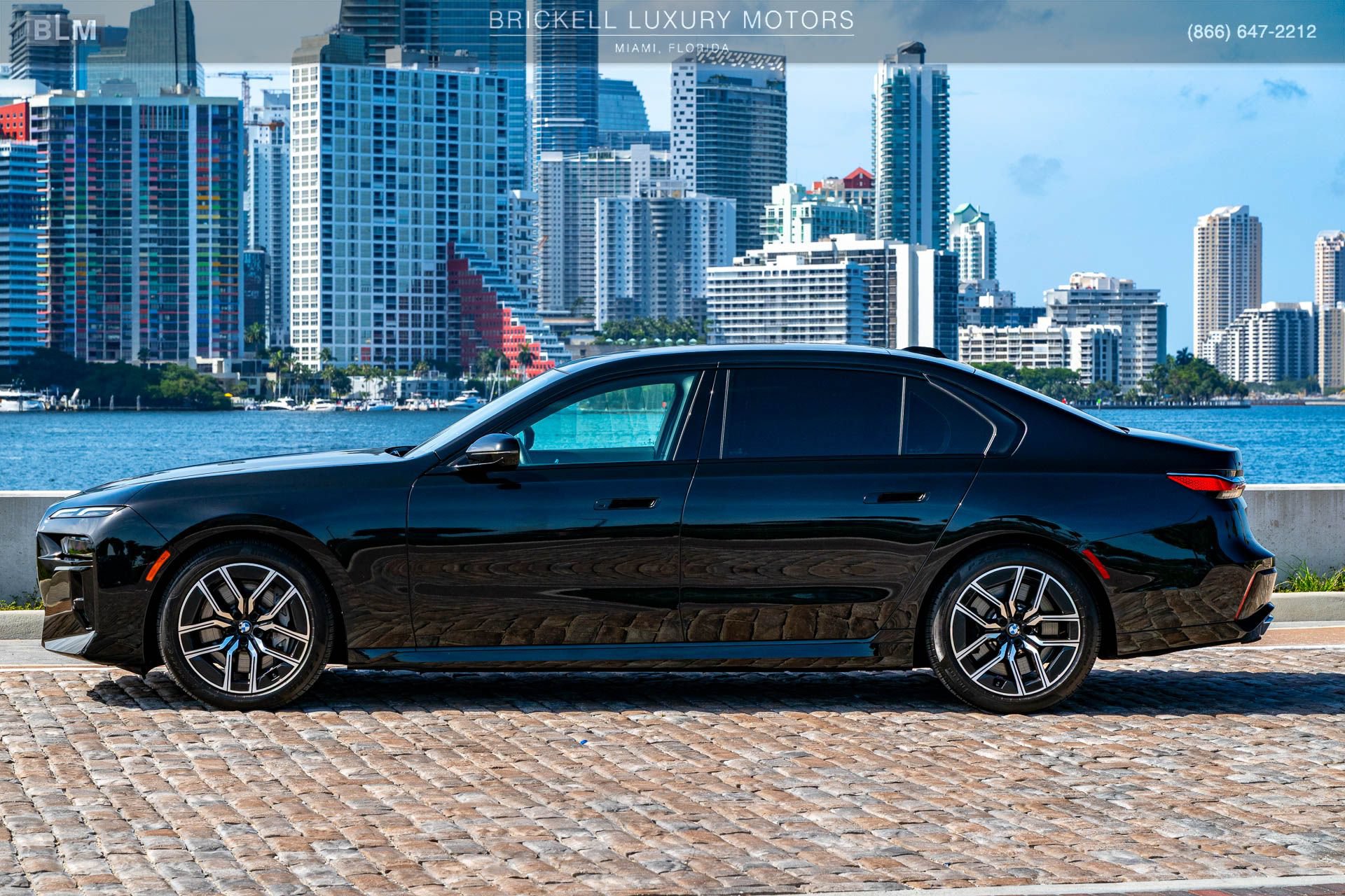 Used 2024 BMW 760i xDrive AWD/4WD image 12