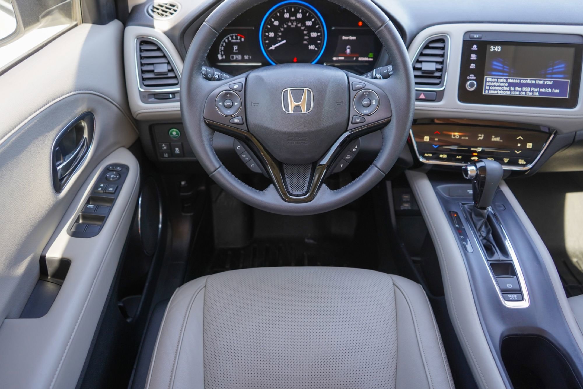 Used 2020 Honda HR-V Touring image 24