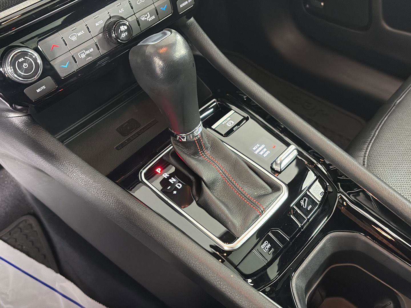 Used 2023 Jeep Compass Trailhawk w/ Trailhawk Elite Group image 38