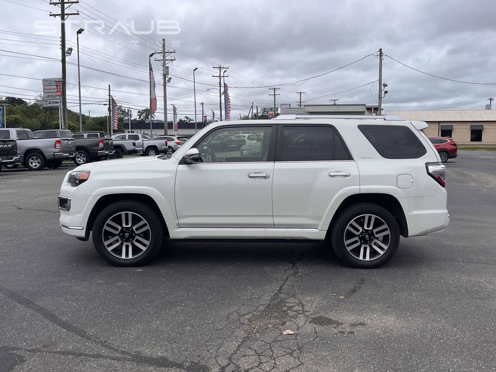 Used 2022 Toyota 4Runner Limited AWD/4WD image 7