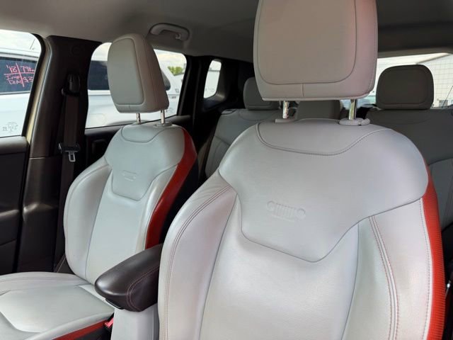 Used 2015 Jeep Renegade Limited FWD image 11