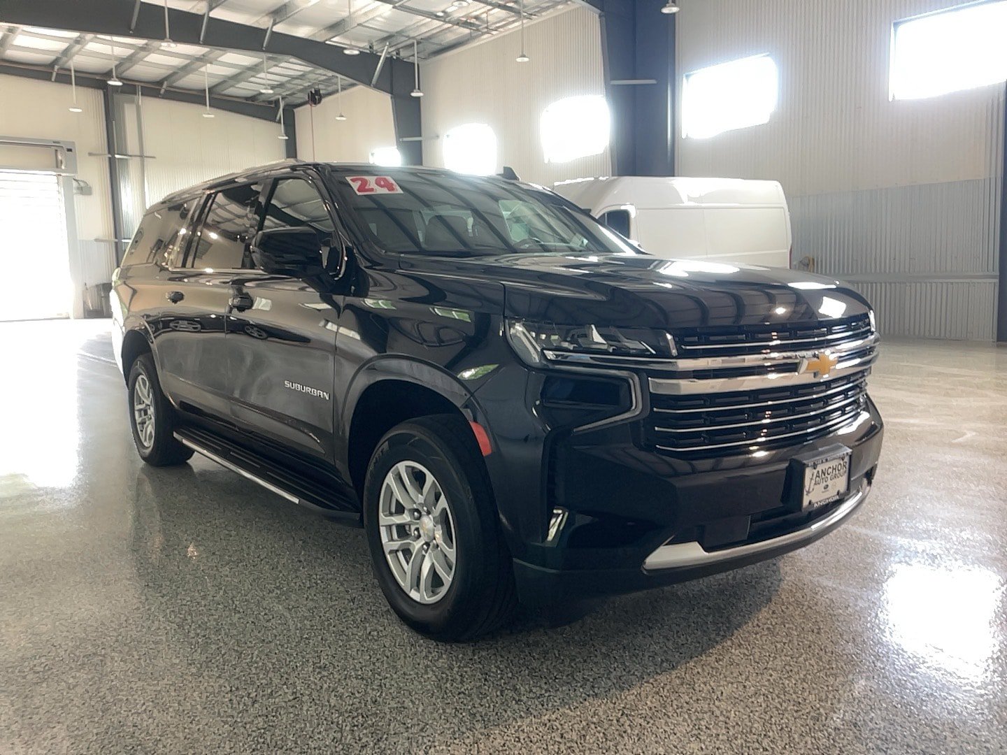 Used 2024 Chevrolet Suburban LT AWD/4WD image 1