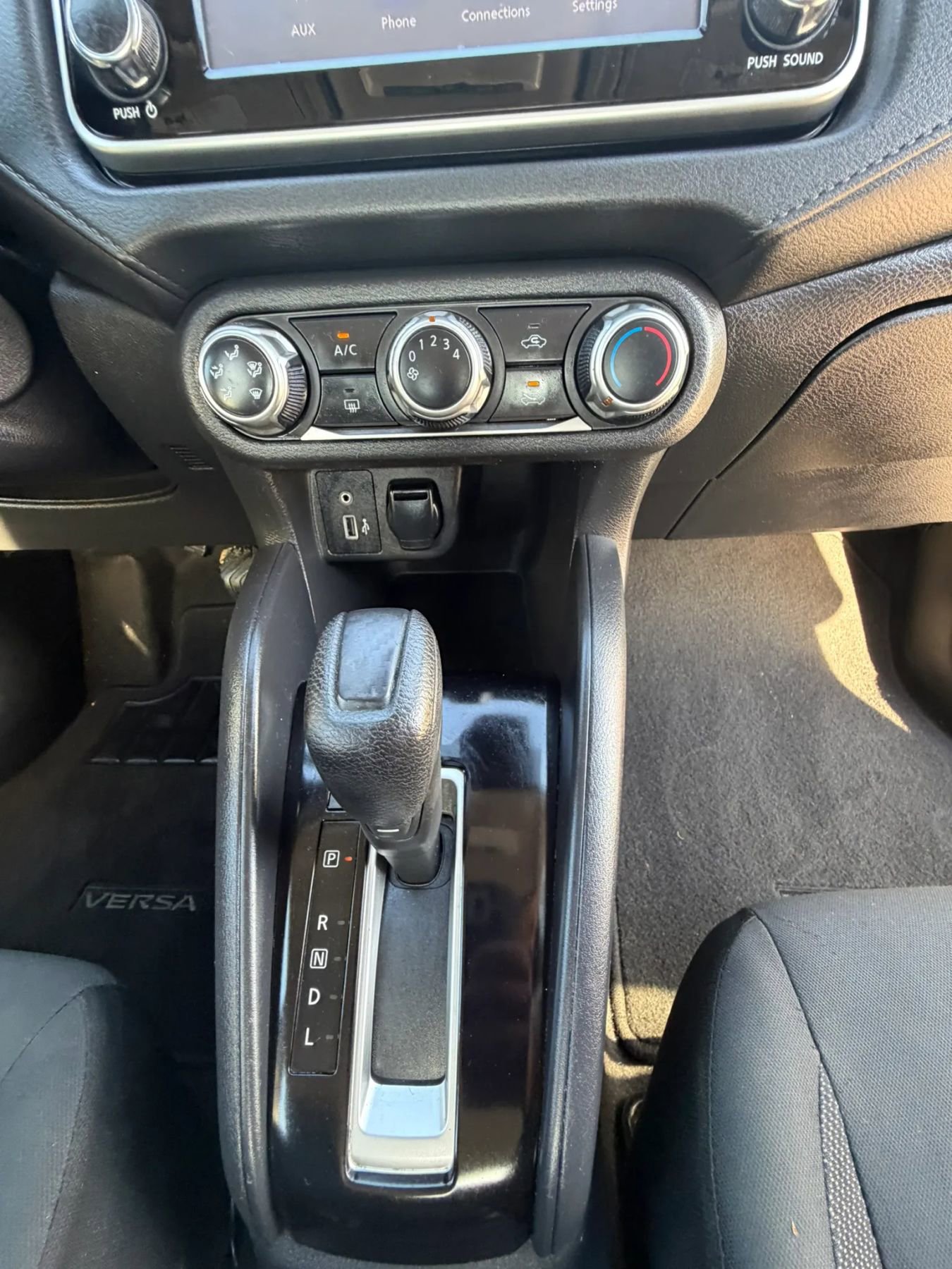 Used 2020 Nissan Versa S image 21