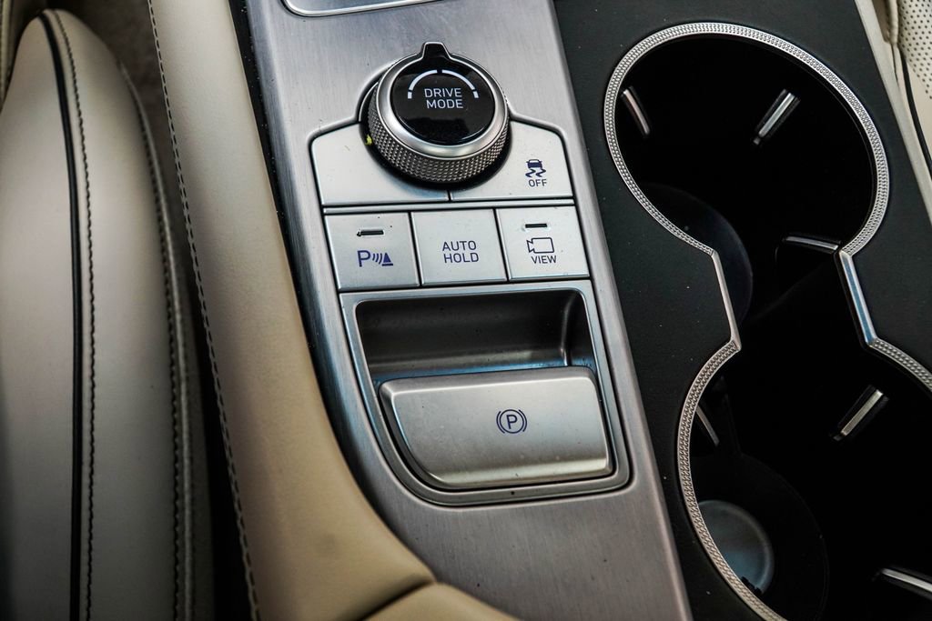 Used 2019 Genesis G70 3.3T Design image 18