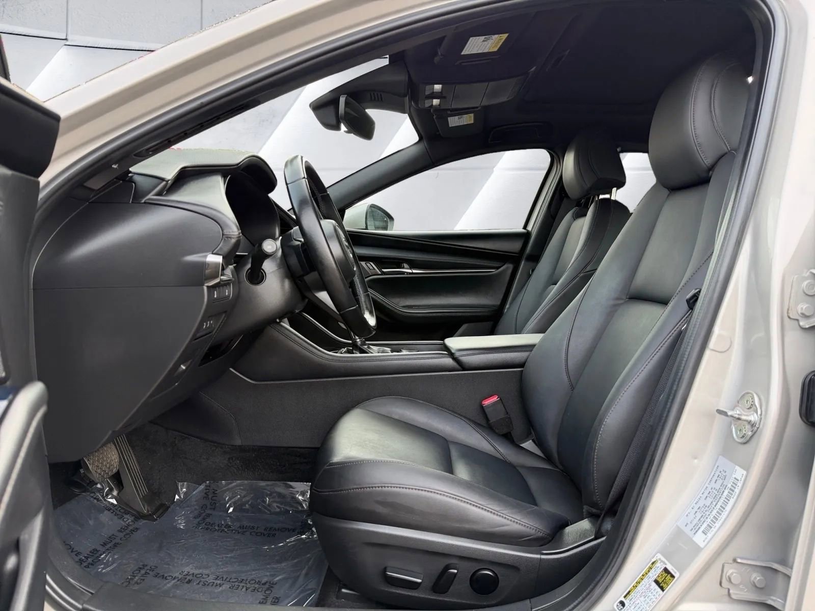 Used 2022 MAZDA MAZDA3 s image 9