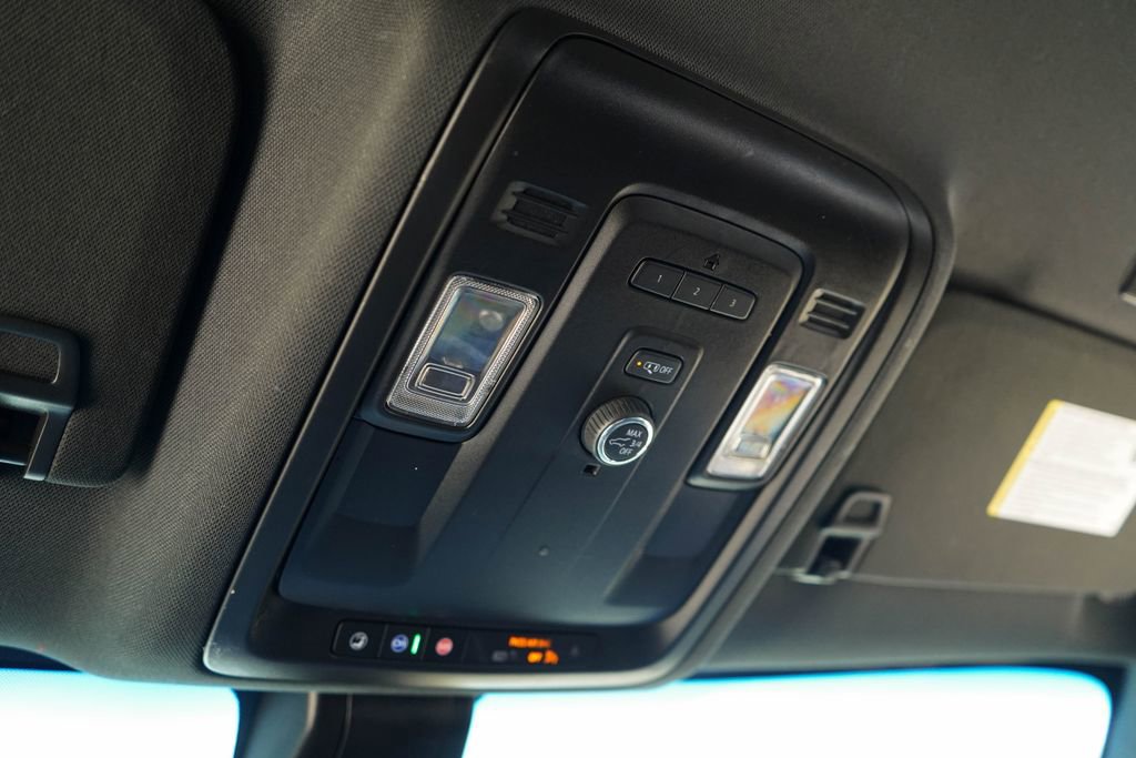 Used 2021 GMC Yukon SLT RWD image 34