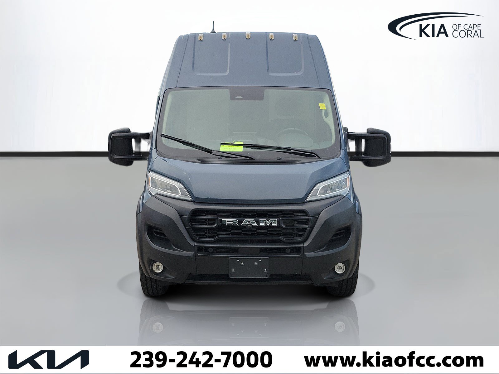 Used 2024 RAM ProMaster 3500 FWD image 2