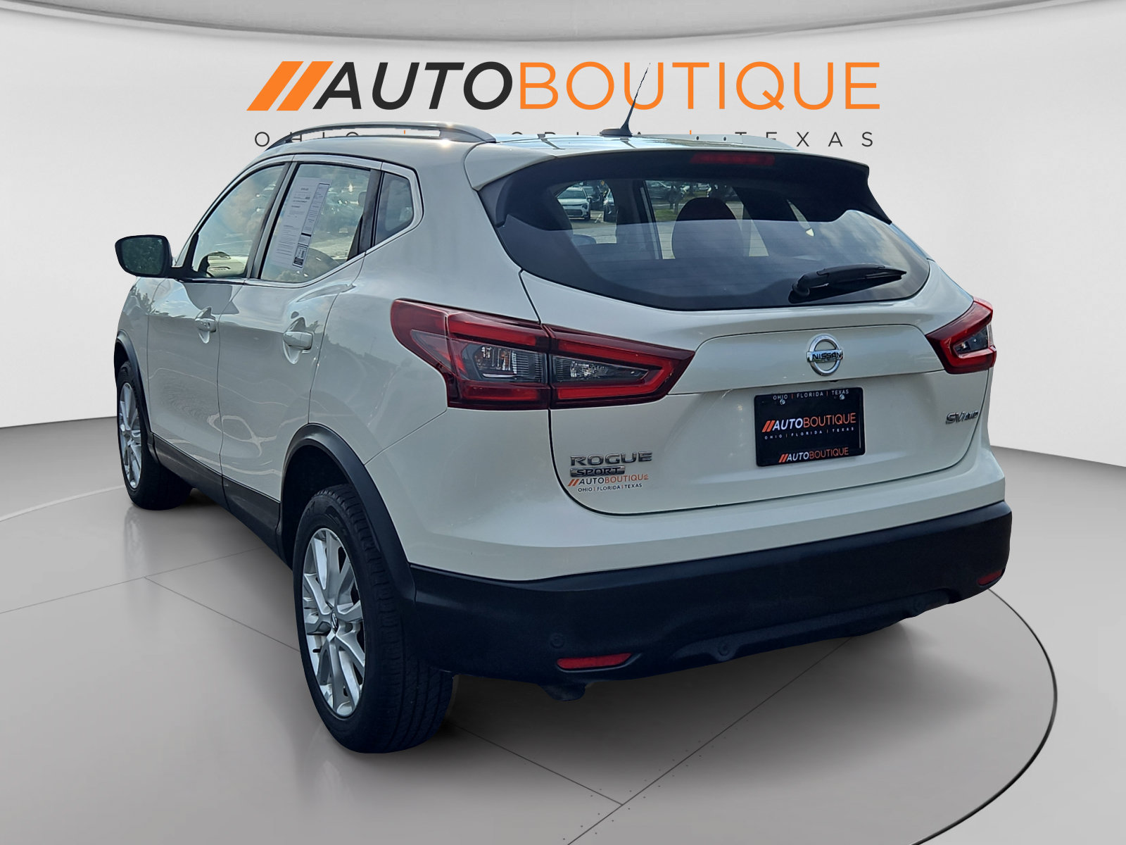 Used 2020 Nissan Rogue Sport SV w/ All-Weather Package AWD/4WD image 3